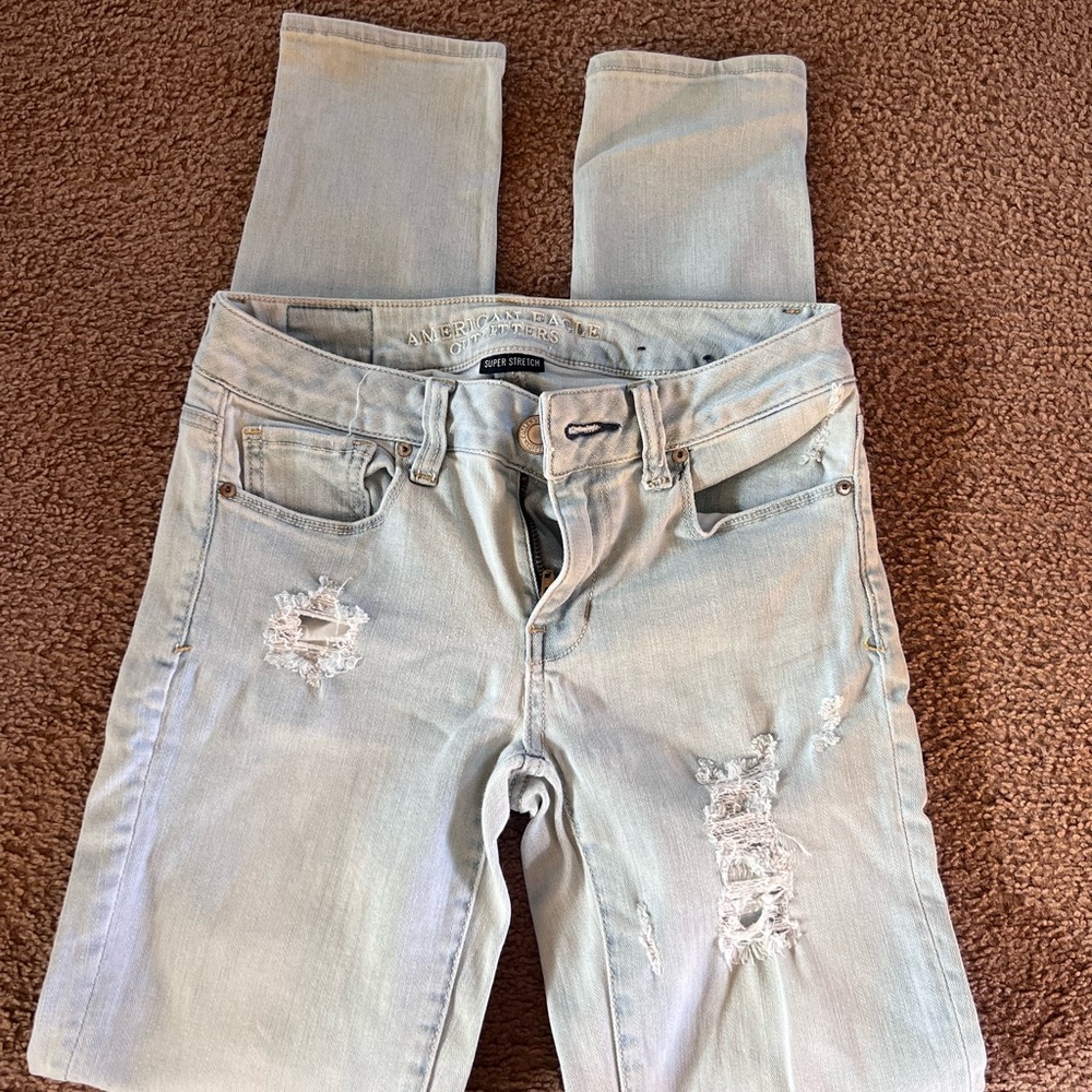 American Eagle Outfitters Light Blue Distressed Skinny Jeans